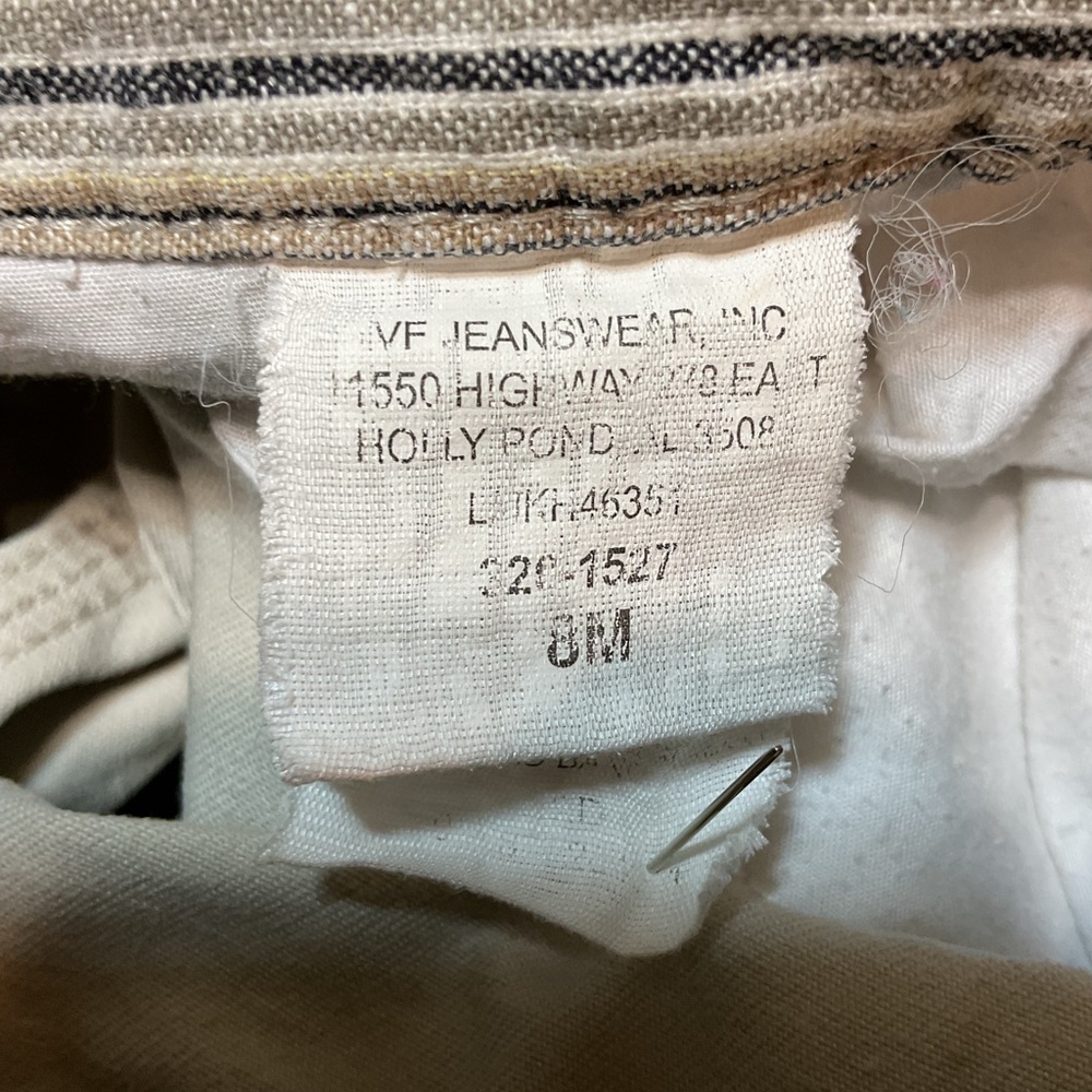 Lee Riveted Tan Cargo Shorts - Picture 5 of 5